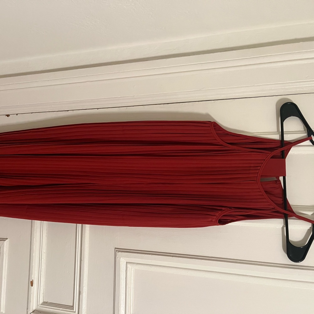 Pleated Wide-legged Jumpsuit
